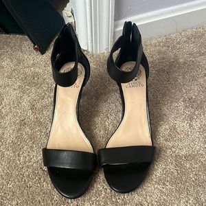 Vince Camuto heels! Great condition!